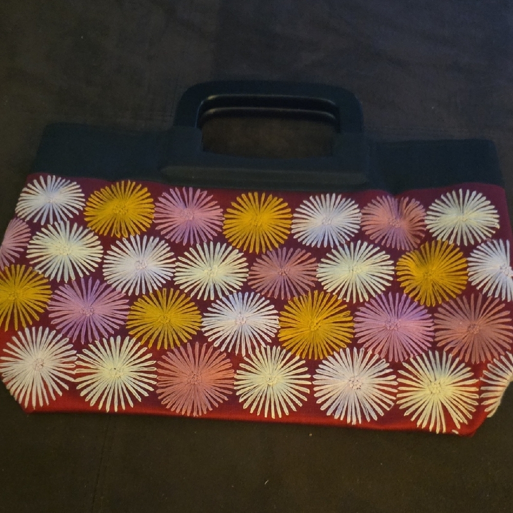 Floral Embroidered Women's Bag